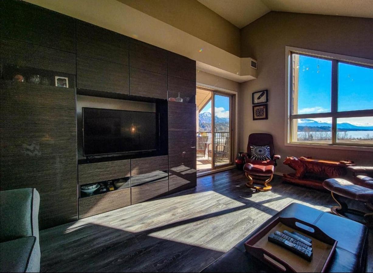 Mountain Getaway Condo - 5 Min Walk To The Beach! 인버미어 외부 사진